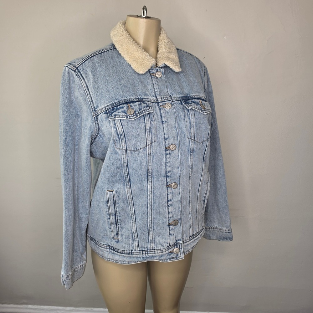 Old Navy Denim Jacket Women XL Light Blue Sherpa Lined Borg Collar Trucker Coat